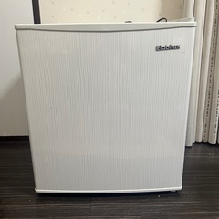 ミニ冷蔵庫　Elabitax ER-516(W)