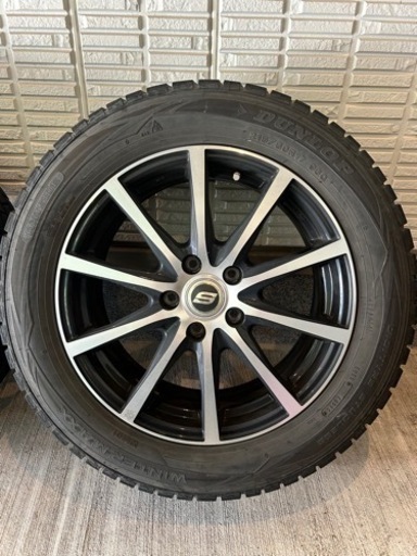⭐︎ダンロップスタッドレス215 60R17 ⭐︎ホイル付き⭐︎