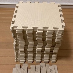 ユノックス ジョイントマット  ベージュ24枚 [約30x30x厚さ1.4cmの画像