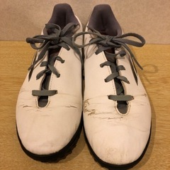 adidasトレーニングシューズsize24㎝の画像