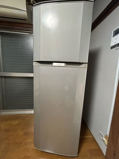 日立 HITACHI R-23YA-S [冷蔵庫（230L・右開き） メタリックシルバー]