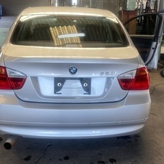 BMW 3シリーズ　320i E90の画像
