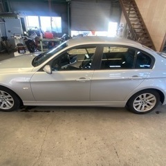 BMW 3シリーズ　320i E90の画像