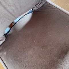 座椅子　茶色の画像