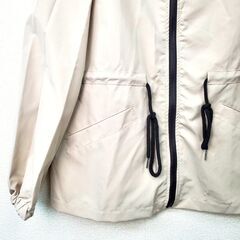 【おみせっち】新品未使用 SHEIN ドローストリングウエスト フード付きジップアップパーカー Sサイズ ベージュ 春夏 薄手 カジュアル レディースの画像