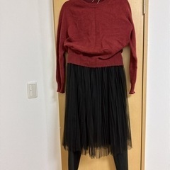 ダブルブレストジャケット　ウールセーターレッド　レースボリュームスカートの画像