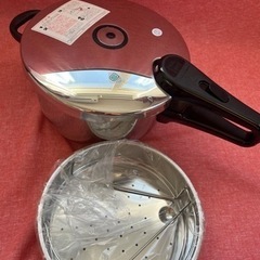 ドイツ製 圧力鍋 蒸し器付き フィスラー ロイヤル 22cm 4...