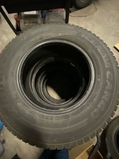 200系ハイエース　スタッドレスタイヤ