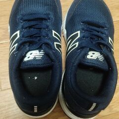 NB/ニューバランス☆男児スニーカー［ネイビー/１７センチ］定価約5000円の画像