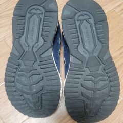 NB/ニューバランス☆男児スニーカー［ネイビー/１７センチ］定価約5000円の画像