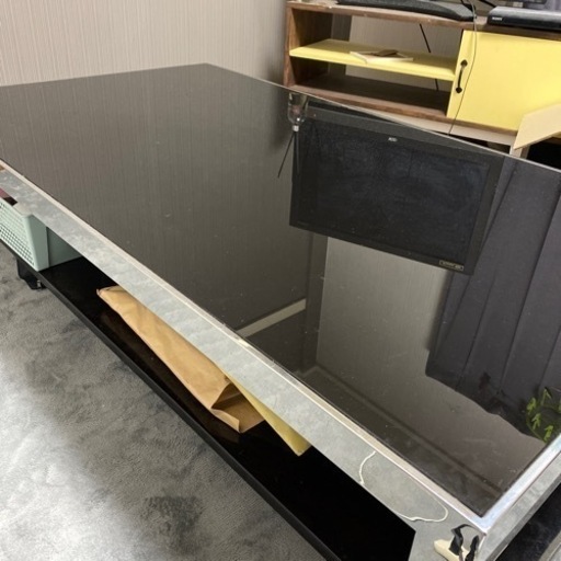 ガラステーブル