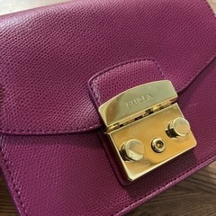 FURLA チェーンバッグの画像