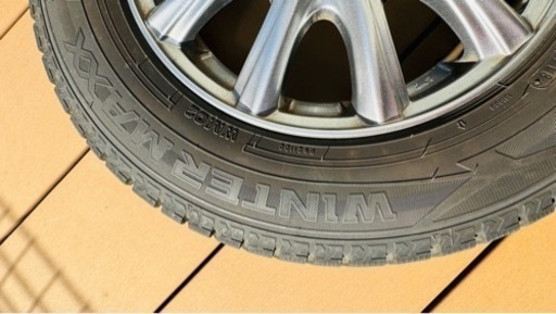 軽自動車　スタッドレスタイヤ　ホイール付き　DUNLOP wintermax02
