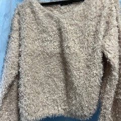 INGNI  イング　ループファーＶネックプルオーバー❣️の画像
