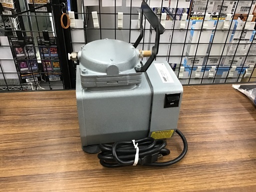 GAST エアーコンプレッサー DOA-P709