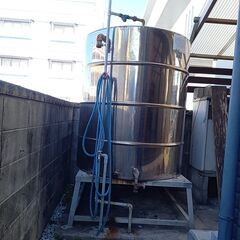 水タンク（架台付）