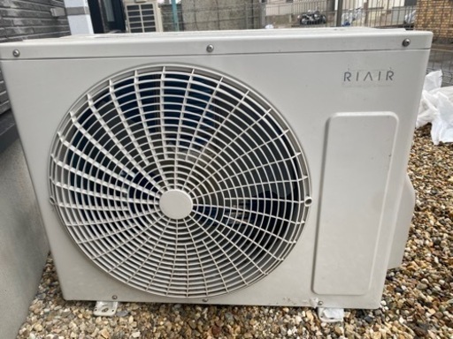 6畳用ルームエアコン RIAIR 3ヶ月夏のみ使用！