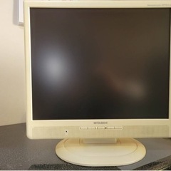 19インチ液晶モニター1台の画像