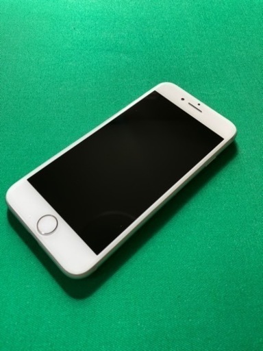 iPhone 8 64GB シルバー