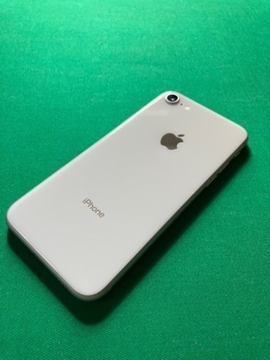 iPhone 8 64GB シルバー