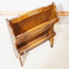 Karimoku(カリモク家具)のCOLONIAL(コロニアル)シリーズ マガジン