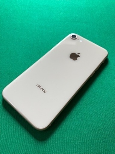 iPhone 8 64GB ゴールド