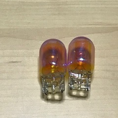 自動車用　電球　バルブ　マルチコート色の画像
