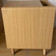 短期間の使用　サイドーブルの画像