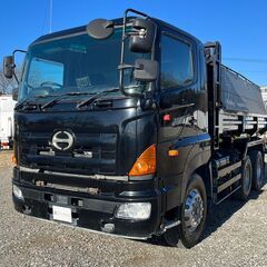 (弊社在庫管理番号:0495)【車検切れナンバー付き車輛】H25年式　日野　プロフィア　ダンプ　大型(10t)　10トン積載　5223ボデー　自動コボレーンシート　鉄床　新明和工業　フロア7速MT　あおり高49cm　型式:QKG-FS1AKAA　集中ドアロック　電格ミラー　ETC　ラジオ　エアバック　ABS　坂道補助の画像