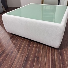 FLYMEe Noir FABIO GLASS LOW TABLE モデルルーム展示品の画像