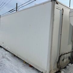 床縞鋼板良品【希少】 4トン保冷コンテナ 幅225ｃｍ長さ552ｃｍ高さ260ｃｍ コンテナ 物置 倉庫 アルミ箱 格安運送　江別市発の画像