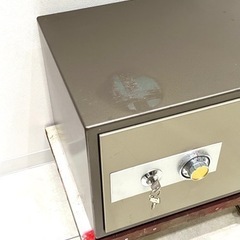 セキュリティー万全⭐︎耐火金庫⭐︎お売りします♪の画像