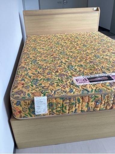 ダブルベッド【町田市再生家具】　232559