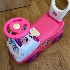 ミニー　車　音がなります