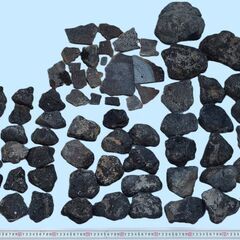 大量　溶岩石　アクアリウム 用の画像
