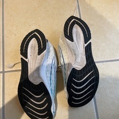  NIKE ライバルフライ2の画像