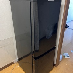 【お譲りします】冷蔵庫　一人暮らし用　一部破損あり