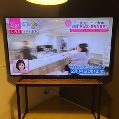 テレビとテレビ台セットです。