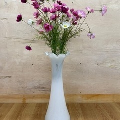 花瓶　造花　の画像