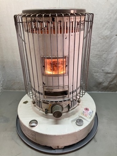 10、トヨトミ石油ストーブ