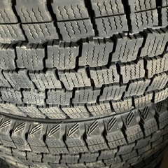 195/80R15 107/105L LT 中古スタッドレスアルミセットの画像