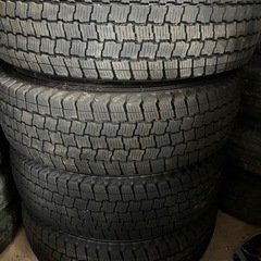 195/80R15 107/105L LT 中古スタッドレスアルミセットの画像