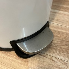 500円でシンプル可愛いゴミ箱の画像