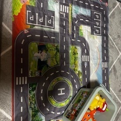 車のおもちゃの画像