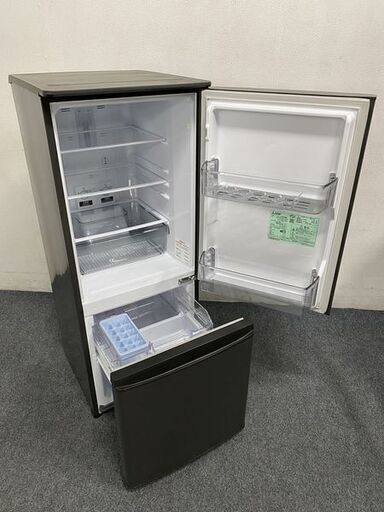 高年式!2022年製! 三菱電機/MITSUBISHI MR-P15G-H1 冷蔵庫 146L/右開き 2ドア マットチャコール 中古