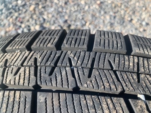 中古スタッドレスタイヤホイールセット　4本　215/55R17