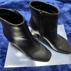 新品未使用　オールレザー　ショートブーツ
