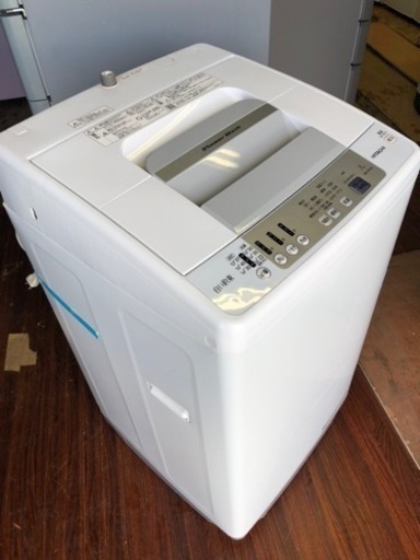 北九州市内配送無料　保証付き　日立 全自動洗濯機 シャワー浸透洗浄 白い約束 7kg NW-R703