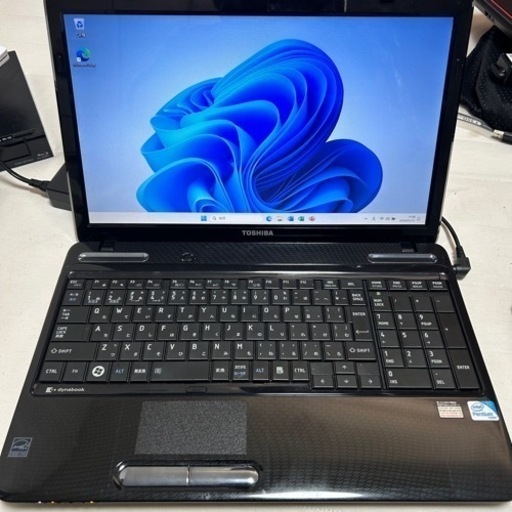 東芝③【Windows11、新品SSD交換済】東芝 dynaBook T350 MicrosoftOffice2021
