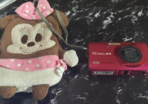 【中古】デジカメとミニーちゃんの入れ物付です♫